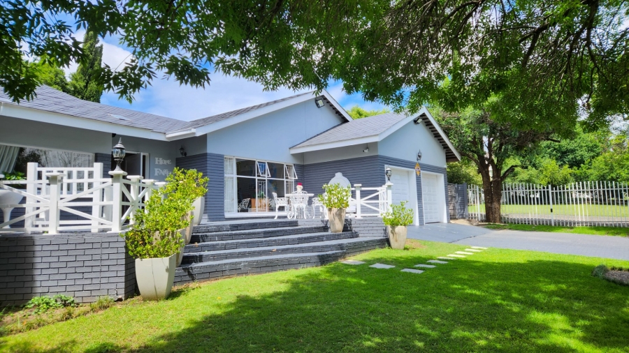 4 Bedroom Property for Sale in Wilgenhof Free State